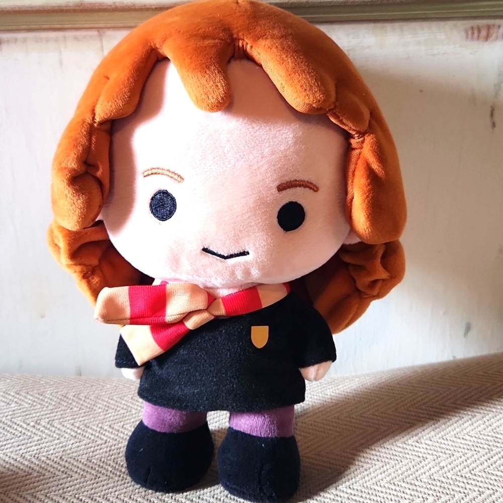 Universal Studios Wizarding World of Harry Potter Hermione Granger 9" Plush NWOT